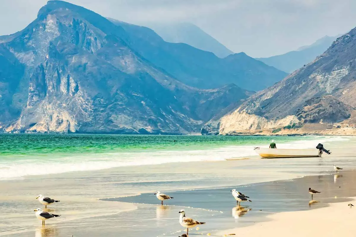 تور عمان 1404 لحظه آخری