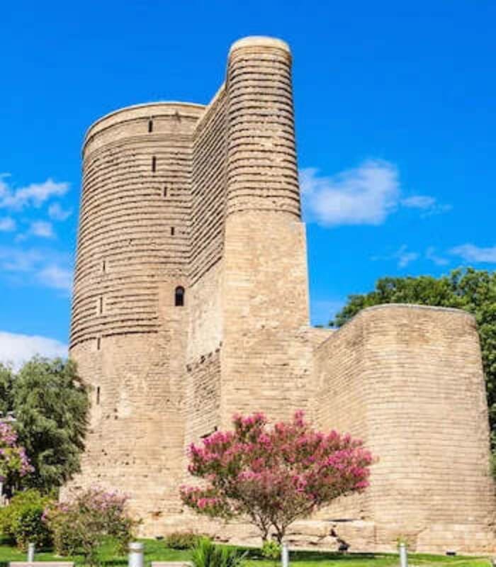 سفر اکونومی باکو - 15 تا 19 اردیبهشت 1404